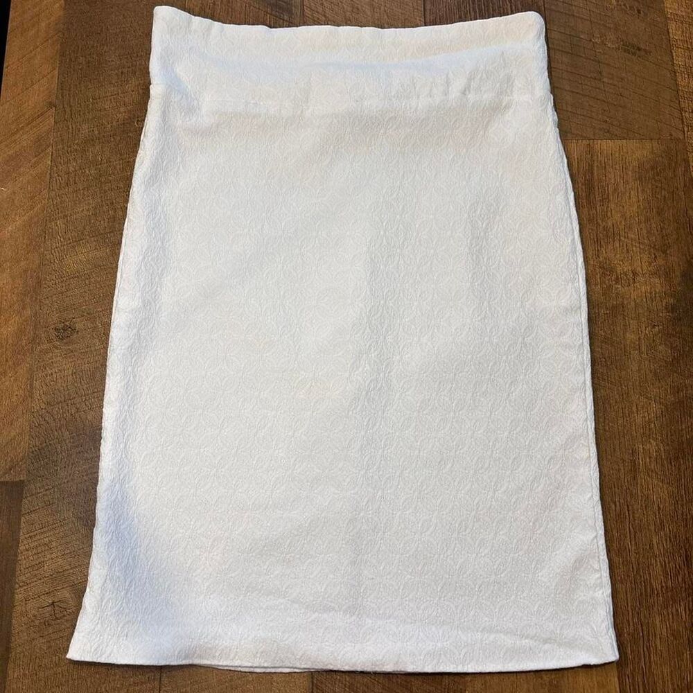 True Envy Stretch White Pencil Skirt Size Large Jacquard Ogee Pattern